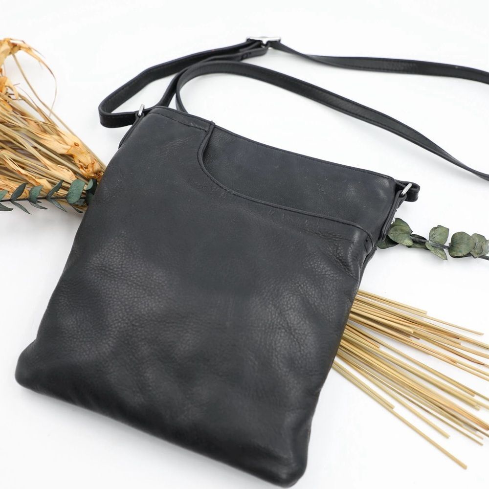 Margot Black Leather ‘The Split Pocket’ Crossbody Bag